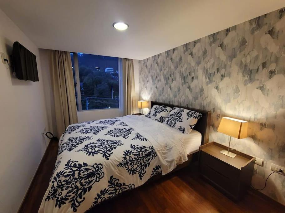 Excelente Vista Panoramica,piscina,sauna,seguridad 24h,acojedor,confortable,excellent Panoramic View, Swimming Pool, Private Security 24h Comfortable And Cozy * Quito