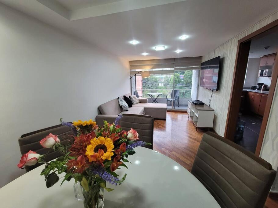 公寓 Excelente Vista Panoramica,piscina,sauna,seguridad 24h,acojedor,confortable,excellent Panoramic View, Swimming Pool, Private Security 24h Comfortable And Cozy Quito